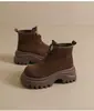 Botas com Zíper para Mulheres 2025 Verão e Outono Novas Botas Estilo Britânico Marrom Estilo Quente Super Quente Botas Curtas Western de Sola Grossa