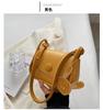 Moda Primavera-Verano 2023 Bolso Cuadrado Pequeño de Estilo Occidental de Alta Gama Bolso Bandolera de Hombro Moderno Combinable para Mujer