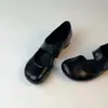 Zapatos Mary Jane Minimalistas Dulces Frescos Suaves Modernos Estilo 2026 para Mujer con Diseño Hueco Transpirable Tacón Bajo Versátiles para el Trabajo