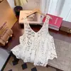 Top de Abrigo Casual sin Mangas de Cuello Redondo con Bordado de Encaje Tridimensional de Color Sólido Artístico para Mujer Tallas Grandes para Verano