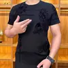 Fabricante Original Verão Novo Moda Masculina Estilosa Tendência Strass Flocado Camiseta Estilo Coreano Slim Fit Versátil Manga Curta