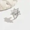 Presilhas de Flor de Zircônia para Mulheres Sem Orelhas Furadas, Presilhas de Osso da Orelha de Alta Qualidade, Brincos de Moda Estilo Coreano Leve Luxo Novo Estilo 2026