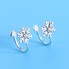 Qiao Lanxuan Clipe de Orelha Imitação Prata S925 Feminino Estilo Coreano Fresco Brincos de Floco de Neve Cravejados com Diamantes Joias Doces de Flor