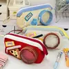 Bonita lonchera con forma de lápiz, pizza, alto valor de color, gran capacidad, ins, papelería para estudiantes, estuche para lápices. Libro rojo pequeño con el mismo párrafo