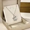 Nuevo producto transfronterizo: Cadena de clavícula elegante y versátil de lujo ligero con incrustaciones de microdiamantes, collar de acero de titanio, accesorio de joyería que no se decolora