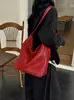 Bolso tote de cuero suave curtido vegetal para ir al trabajo gran capacidad mujer 2026 estilo nuevo popular este año bolso de hombro hobo relajado en stock