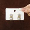 Pendientes de aguja de plata estilo coreano, sencillos, combinables, ligeros, lujosos, geométricos, cuadrados, estilo frío, de alta gama, con diamantes exquisitos para mujer.