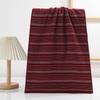 Toalla de baño de algodón puro de clase A, venta al por mayor, toalla de baño de algodón teñido en hilo jacquard, toalla de baño absorbente gruesa para el hogar, toalla grande para adultos