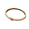 Pulseira de Fivela Redonda Banhada a Ouro Real 18K Estilo Comutador Simples High-End Pulseira de Mão Versátil da Moda Nicho
