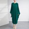 Ropa para Mujer: Nuevo Vestido de Manga Murciélago Irregular, Elegante y Rejuvenecedor de Alta Gama de Issey Miyake, Vestido Transfronterizo de Tallas Grandes, Estilo Vacacional
