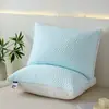 Fabricante Original Almohada de Hielo de Frijol de Seda Helada de Verano con Bordes de Malla Transpirable, Lavable, Almohada Alta Suave, Núcleo de Almohada para Protección del Cuello
