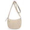 Bolsa Dumpling Estilo Coreano Bolsa Feminina Versátil Bolsa Transversal Casual Grande Capacidade Bolsa de Nylon Simples para Meninas Usar no Dia a Dia Bolsa de Ombro