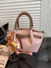 Popular Bolso de Mano Estilo Coreano para Mujer de Comercio Exterior 2026 Nuevo Bolso de Hombro Estético de Nicho Bolso Cruzado Tipo Cubo de Alto Valor