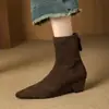 Botas Elegantes Ajustadas Negras de Tacón de Cuña y Punta Fina, Nuevas Botas de Moda Versátiles para Viajes Otoño/Invierno, Gamuza, Cremallera Trasera, Adelgazantes