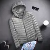 Jaqueta Acolchoada de Algodão Leve para Liquidação Fora de Época Masculina Gola Alta plus size Jovem Ultraleve Slim-fit Curta Jaqueta Masculina