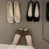 Sapatos de salto baixo de temperamento gentil da moda para o dia a dia sapatos femininos 2026 nova primavera sapatos Mary Jane planos de bico quadrado francês