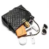 Bolso Cruzado A4 de Gran Capacidad con Patrón de Diamantes Bolso Tote Versátil Bolso de Cadena Europeo y Americano Bolso de Mano Retro Vintage Europeo y Americano
