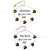 Transmisión en Vivo Transfronteriza Más Vendido Pulsera de Moda Corazón de Cinco Flores Corazón de Doble Cara Nácar Acero Inoxidable Simple y Versátil