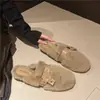 Chinelos Peludos de Solado Grosso para Mulheres, Uso Externo, Tendência 2026 Estiloso Novo Estilo, Chinelos de Algodão Fechados Pelúcia Slip-on Outono/Inverno