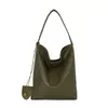 Bolsa Grande Capacidade Retrô Outono e Inverno Feminina 2026 Novo Estilo Moda Textura Trançada Ombro Único Bolsa Mãe-Filho Bolsa Saco para o Trabalho