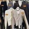 Recomendado para uso personal~Tejido de punto con cuello en V para mujer, estilo suave de otoño, diseño cruzado en el hombro derecho, suéter de manga larga para usar solo o debajo