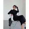 Vestido moletom outono e inverno puramente sexy para mulheres, elegante vestido bodycon acima do joelho, vestido base longo de manga comprida com capuz para garotas ousadas