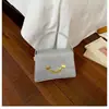 Bolso de Mano para Mujer Verano 2025 Nuevo Bolso Cuadrado Pequeño Transfronterizo con Acabado de Alta Gama, Bolso Cruzado Versátil, Bolso Pequeño de Moda