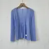 Abrigo de calidad boutique estilo Miyake para mujer para primavera y otoño, cuello en V de alta gama, color liso, simple, moderno, cárdigan versátil para ir al trabajo