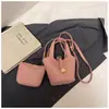 Bolso Cubo de Moda Transfronterizo con Estampado de Lichi, Sencillo y de Alta Gama, Bolso de Hombro de Nicho, Bolso de Mano y Bolso Cruzado Versátil y Elegante para Mujer