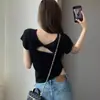 Design de Costas Cruzadas, Textura Plissada Jacquard Vazada, Blusa de Tricô com Recortes para Mulheres, Camiseta de Verão Slim Fit H062413