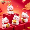 Paisagem em miniatura, estatueta de gato fofo segurando um lingote de ouro, boneco de gato da sorte, acessórios de decoração DIY adoráveis, enfeites de carro em miniatura