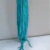 Guirnaldas de flores secas coloridas y eternas con largas hebras colgantes, perfectas para decoraciones de techos de bodas, escaparates y arreglos florales.