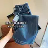 ¡El ajuste es increíble! Jeans súper alargadores de piernas, versátiles, de cintura alta, pierna recta, ligeramente acampanados para mujeres petite en otoño