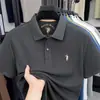 Camisa Polo de Algodão Puro de Manga Curta para Homens 2026 Verão Novo Estilo de Moda Gola Lapela Pônei Bordado Logo Pique Camiseta Respirável para Homens