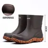 Botas de Chuva Transfronteiriças Estilo Coreano de Cano Médio-Curto, Botas de Chuva Cinzas Antiderrapantes Resistentes ao Desgaste com Solado Grosso, Botas à Prova de Vento Estilo Motociclista, Sapatos Impermeáveis Antiderrapantes