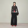 Temporada de Renovação da Moda de InvernoCamiseta Feminina de Manga Longa 26 Novo Estilo de Inverno Gola Redonda Color Block Tricô Falso de Duas Peças