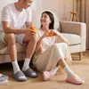 Pantuflas para Padres e Hijos con Sensación de Pisar Heces, Nuevo Modelo de Verano 2026 para Mujer, Sandalias Antideslizantes de Eva de Suela Gruesa para Pareja para Hombre, para Baño del Hogar