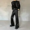 Pantalones casuales punk de cuero PU de alta gama con diseño deconstruido único para hombre, pantalones largos elegantes y modernos de otoño