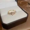 Anillo Abierto Redondo de Circonita de Moda Europea y Americana, Lujo Accesible y Anillo de Dedo Índice de Gama Alta, Simple Elegante, Joyería de Mano Versátil