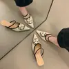 Zapatos de Mujer Nuevo Estilo Perla Camelia 2026 Tendencia de Moda Coreana Zapatillas de Punta Cerrada Zapatos de Tacón Bajo de Moda de Verano para Mujer