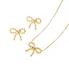 Conjunto de Collar y Aretes de Lazo de Lujo Ligero, Cadena para Clavícula de Acero de Titanio, Joyería de Nicho de Gama Alta, No se Desvanece, Estilo de Moda para Mujer