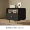 Mesita de noche de madera maciza, mueble de dormitorio color crema, pequeño armario de almacenamiento para mesita de noche tapizado suave, nuevo modelo 2023, estilo moderno simple
