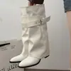 Botas de Motociclista com Salto Bloco e Solado Grosso First Encounter Season para Mulheres Novo Estilo Outono/Inverno 2026 Bota de Uso Duplo Destacável com Leggings Botas de Cano Alto Estilo Western