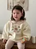 Moletom Infantil de Inverno Engrossado 2025 Novo Roupa de Outono e Inverno para Bebês Estilo Coreano Roupas Infantis Conjunto de Leggings com Forro de Lã para Meninas