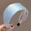 Faixa de cabeça acetinada estilo coreano de aba larga para mulheres, novo modelo 2026, adequada para uso diário, tiara de coroa alta, prendedor de cabelo para lavar o rosto