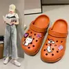 Zapatos Croc para Mujer 2026 Nueva Versión Coreana Tendencia Ins Lindos de Punta Cerrada para Exteriores Sandalias Antideslizantes Zapatos de Playa de Verano Suela Gruesa