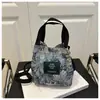 Bolsa de Ombro Estilo Étnico para Mulheres 2025 Moda Retro Bordada Flor de Balde Personalizada para Saída Casual Crossbody