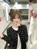 Cárdigan de Punto con Lunares Reductor de Edad Coreano para Mujer en Primavera y Otoño Estilo Nicho Chaqueta de un Solo Botón de Color Contrastante Manga Larga Top Dulce