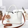 Lindo Bolso Cubo Portátil de Oso 2024 Nuevo Estilo Coreano Bolso de Hombro para Mujer Nicho de Alta Gama Bolso Cruzado