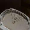Popular Cadena de Collar de Diamantes Completos de Xiaohongshu con Diamantes Blancos, Diseño Único, Lujo Ligero, Estilo Minimalista, Disponible para Dropshipping